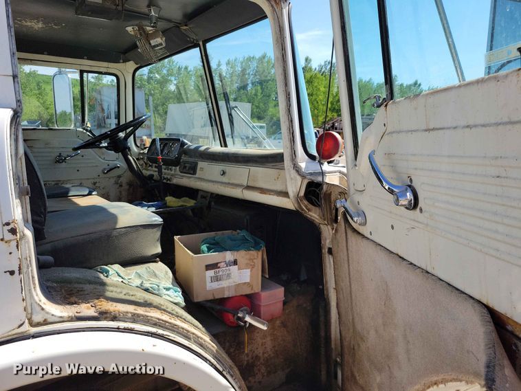 image for item EE1048 1984 Ford 7000 fuel truck