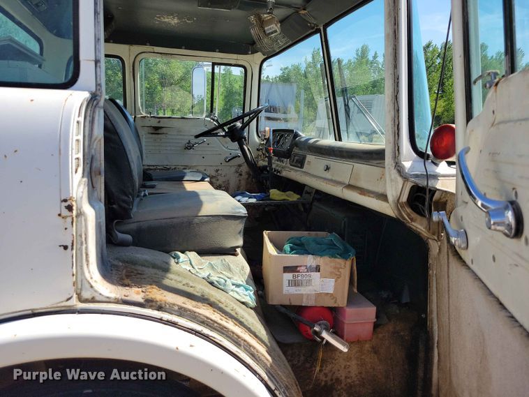 image for item EE1048 1984 Ford 7000 fuel truck