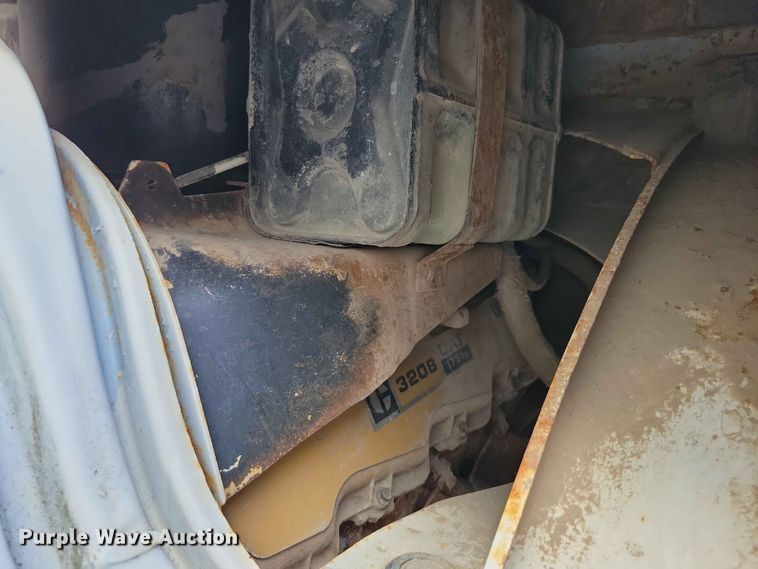 image for item EE1048 1984 Ford 7000 fuel truck