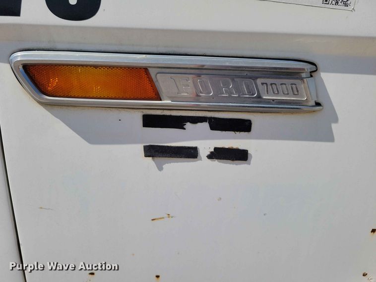 image for item EE1048 1984 Ford 7000 fuel truck