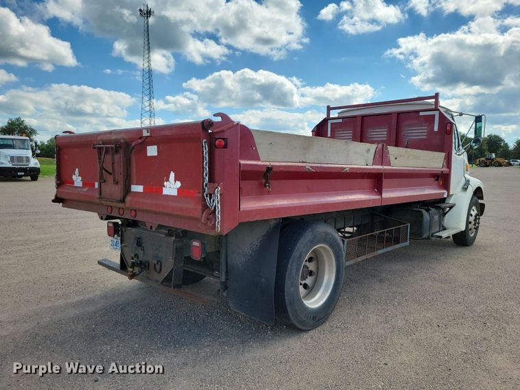 image for item EE1181 1997 Ford Louisville dump truck