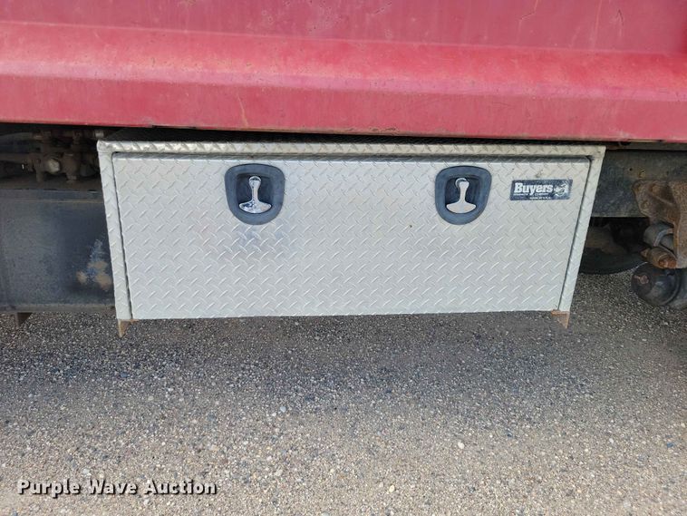 image for item EE1181 1997 Ford Louisville dump truck