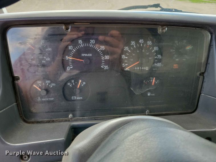image for item EE1181 1997 Ford Louisville dump truck