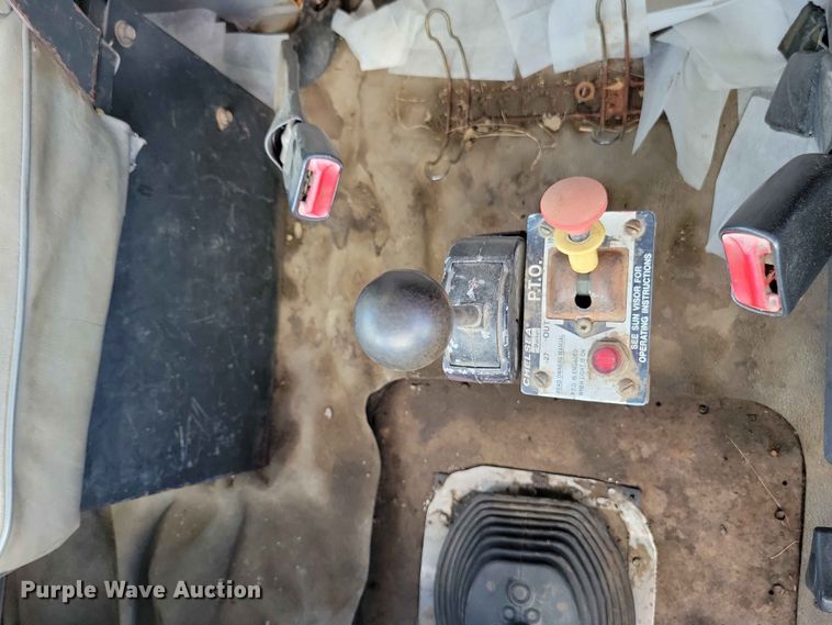 image for item EE1181 1997 Ford Louisville dump truck