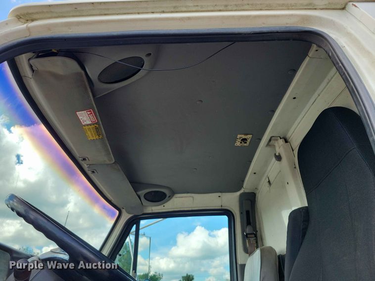 image for item EE1181 1997 Ford Louisville dump truck