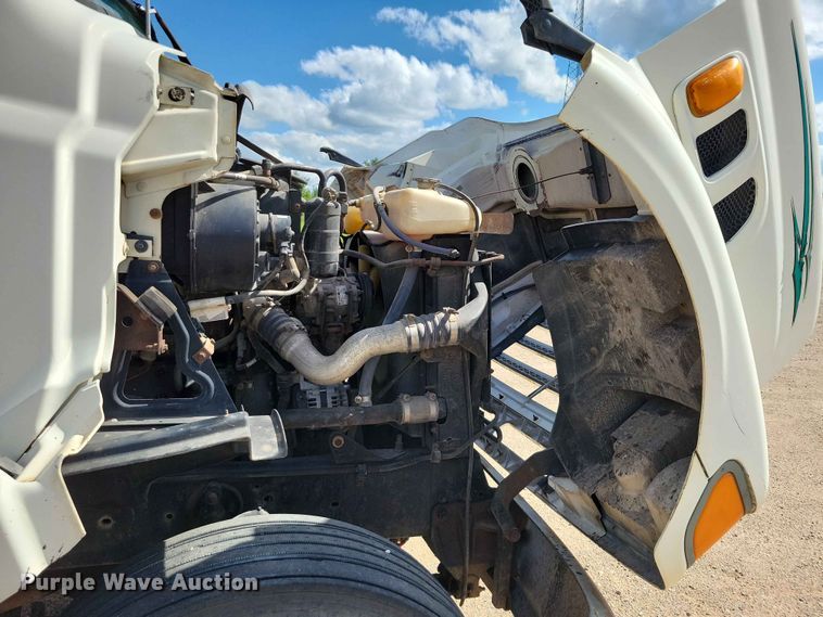 image for item EE1181 1997 Ford Louisville dump truck