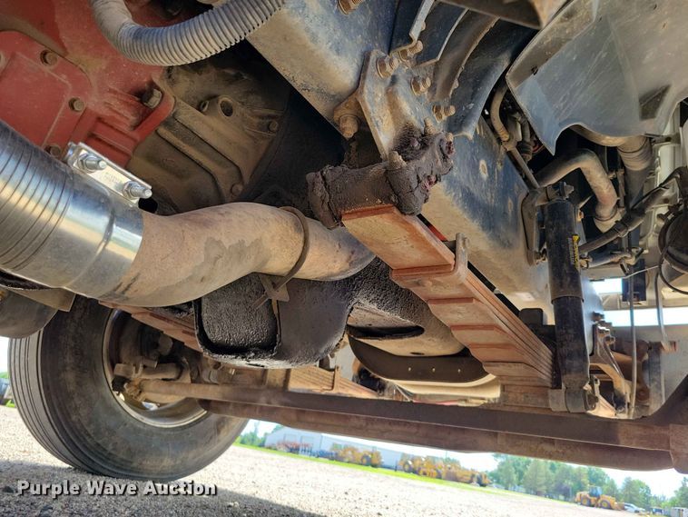 image for item EE1181 1997 Ford Louisville dump truck
