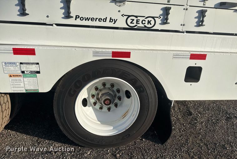 image for item EG2380 2016 Kalyn Siebert puller tensioner trailer