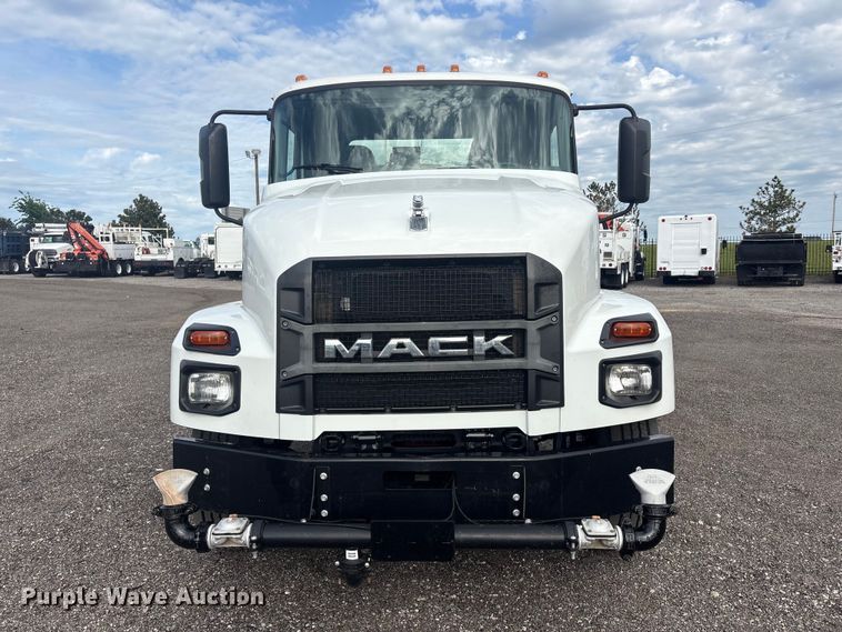 image for item EG9044 2023 Mack MD water truck