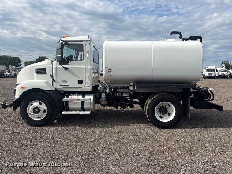image for item EG9044 2023 Mack MD water truck