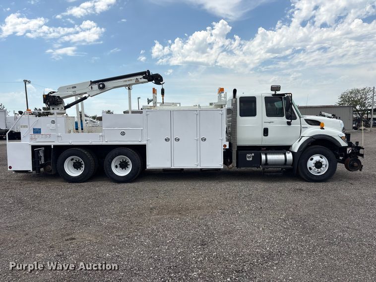 image for item EG9089 2009 International 7500 Crane Truck