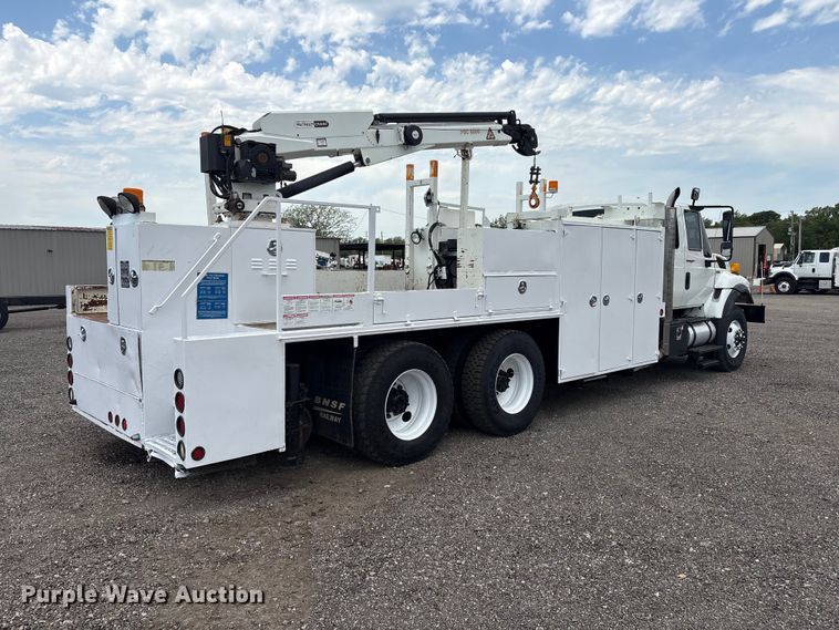 image for item EG9089 2009 International 7500 Crane Truck