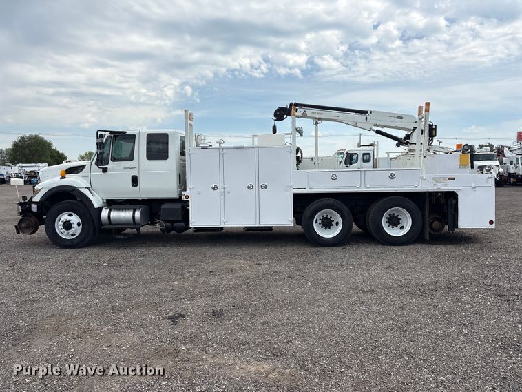 image for item EG9089 2009 International 7500 Crane Truck