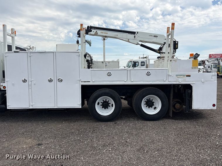 image for item EG9089 2009 International 7500 Crane Truck