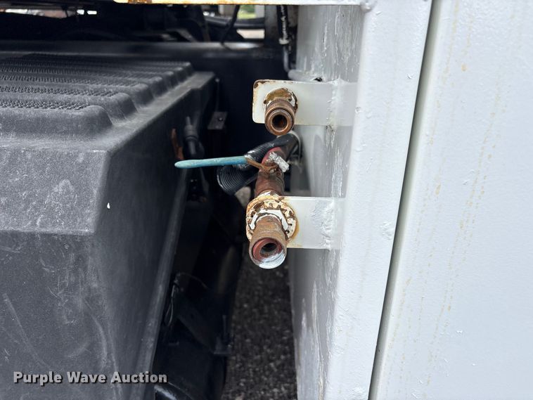 image for item EG9089 2009 International 7500 Crane Truck