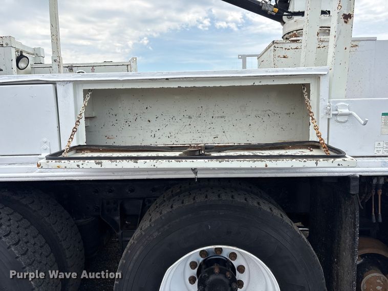 image for item EG9089 2009 International 7500 Crane Truck