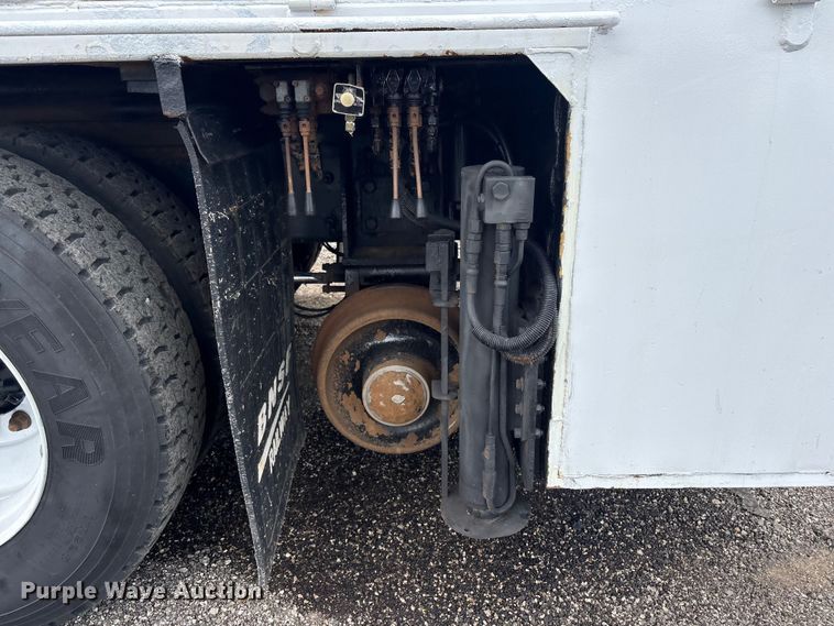 image for item EG9089 2009 International 7500 Crane Truck