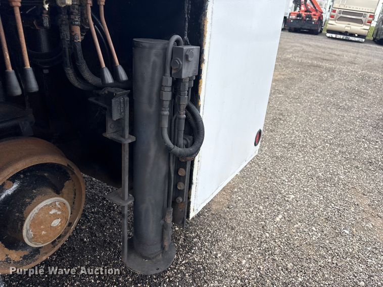 image for item EG9089 2009 International 7500 Crane Truck