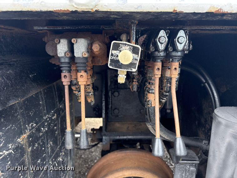 image for item EG9089 2009 International 7500 Crane Truck