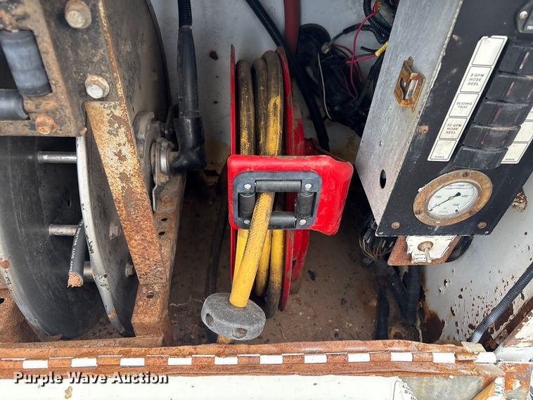 image for item EG9089 2009 International 7500 Crane Truck