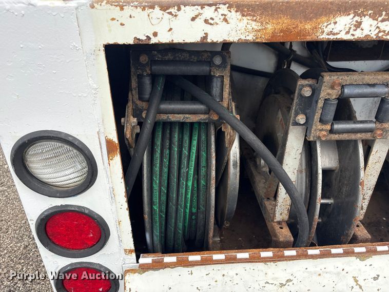 image for item EG9089 2009 International 7500 Crane Truck