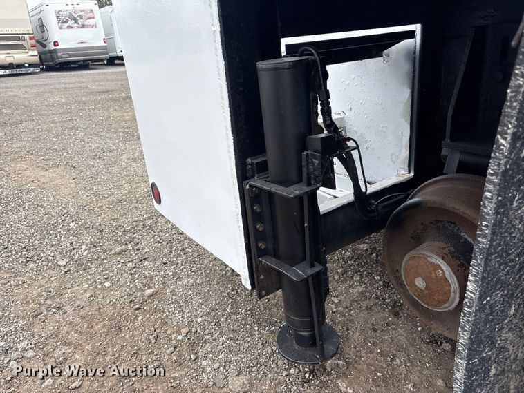 image for item EG9089 2009 International 7500 Crane Truck