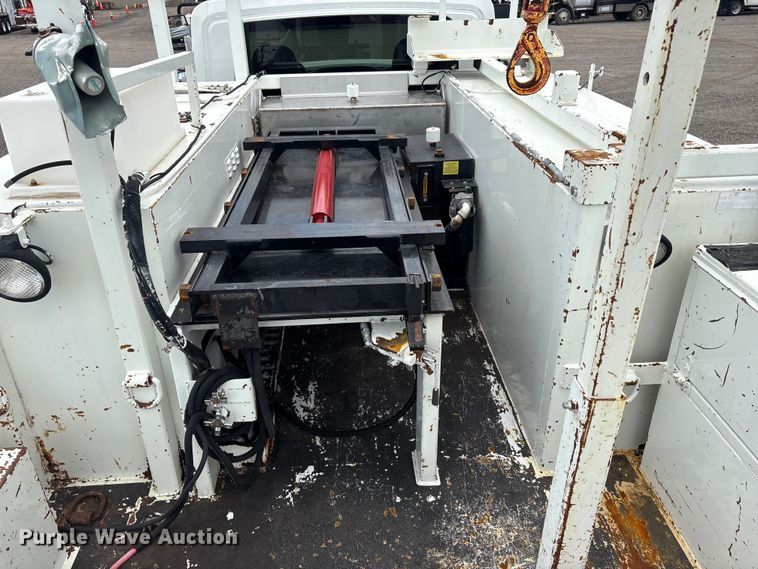 image for item EG9089 2009 International 7500 Crane Truck