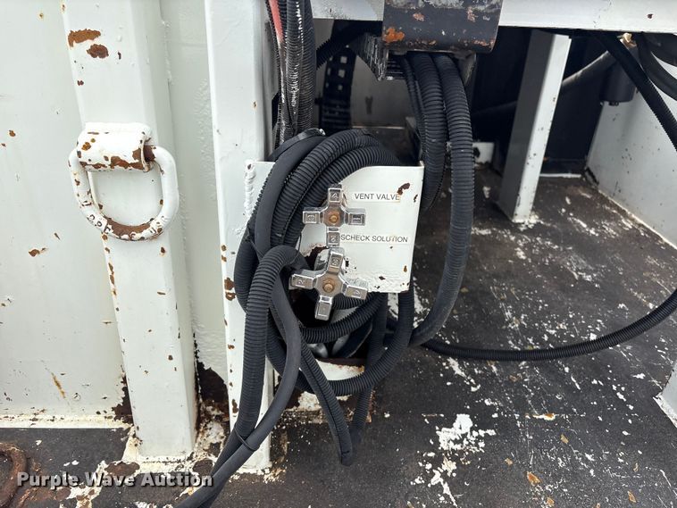 image for item EG9089 2009 International 7500 Crane Truck