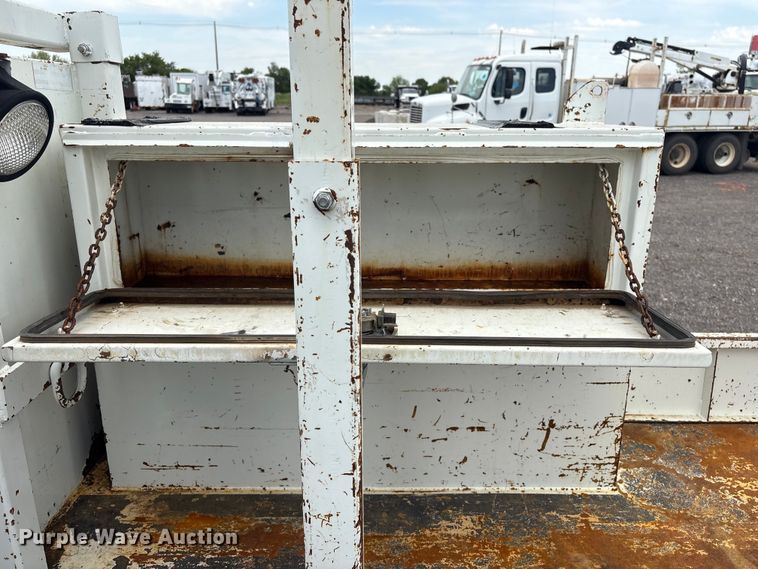 image for item EG9089 2009 International 7500 Crane Truck
