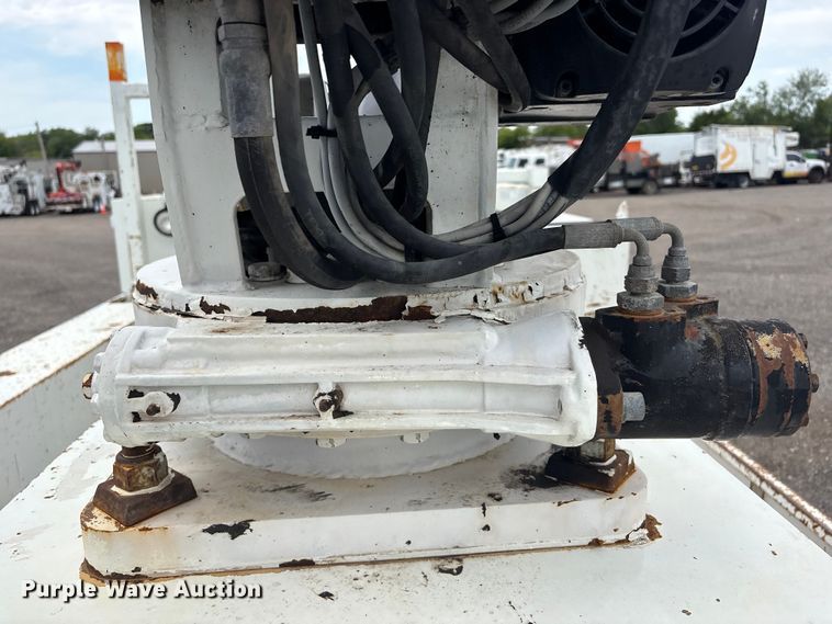 image for item EG9089 2009 International 7500 Crane Truck