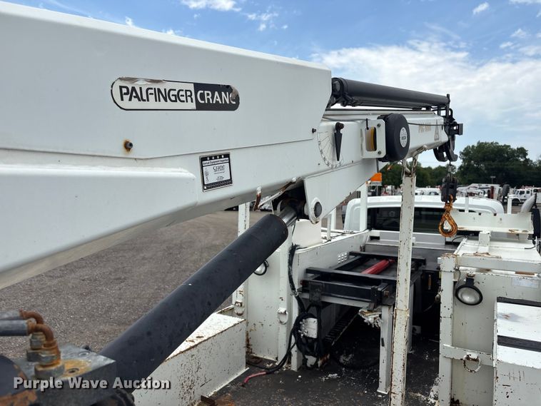 image for item EG9089 2009 International 7500 Crane Truck