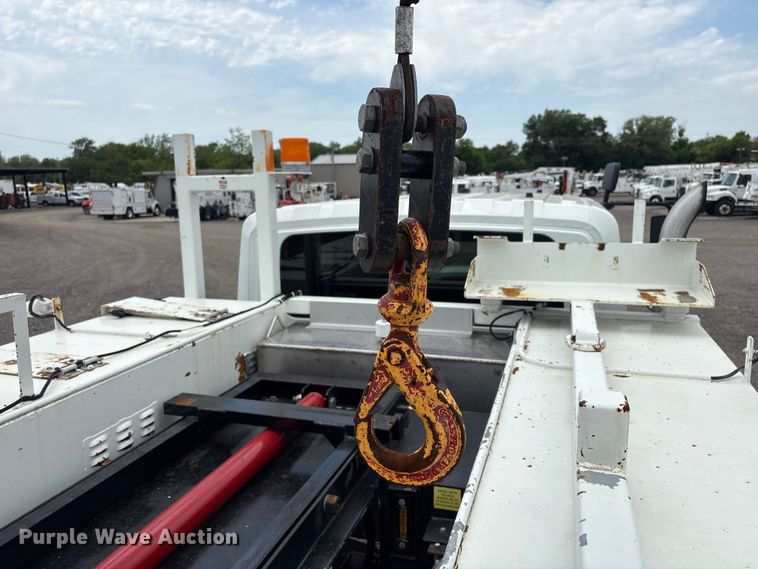 image for item EG9089 2009 International 7500 Crane Truck