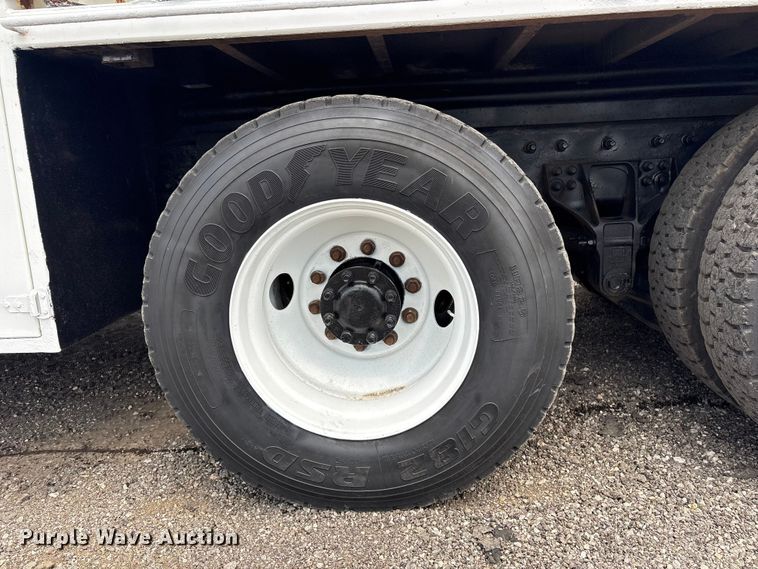 image for item EG9089 2009 International 7500 Crane Truck