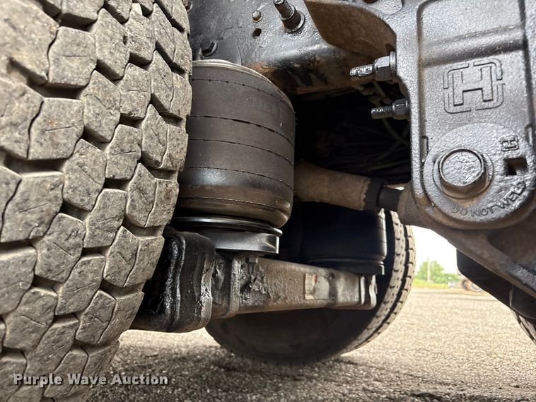 image for item EG9089 2009 International 7500 Crane Truck