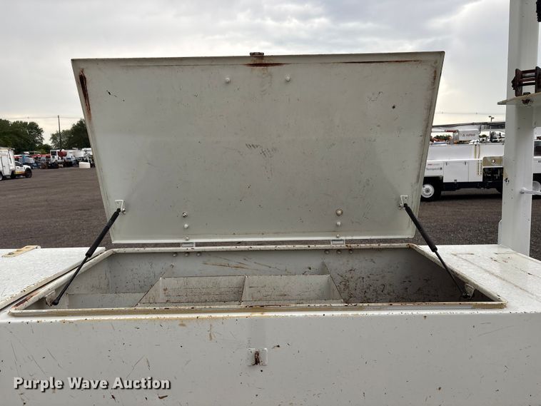 image for item EG9095 2013 Freightliner 114SD crane truck