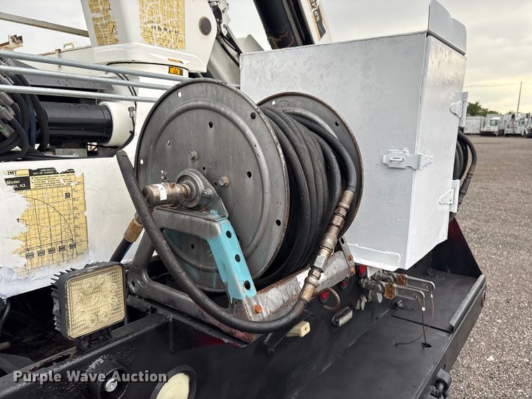 image for item EG9095 2013 Freightliner 114SD crane truck