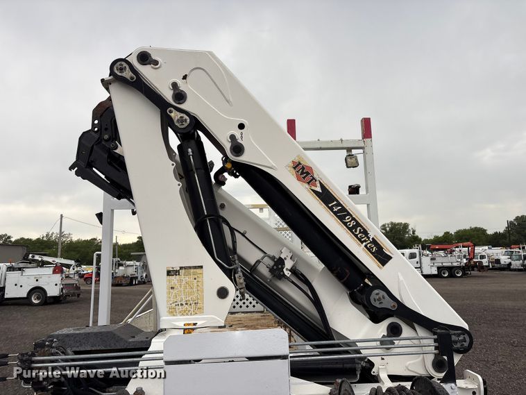 image for item EG9095 2013 Freightliner 114SD crane truck