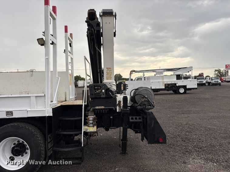 image for item EG9095 2013 Freightliner 114SD crane truck