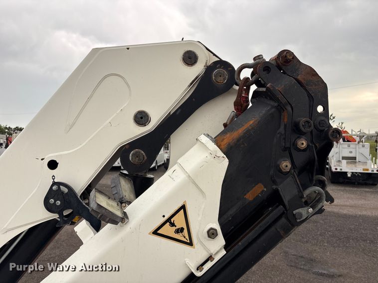 image for item EG9095 2013 Freightliner 114SD crane truck