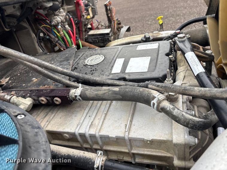 image for item EG9095 2013 Freightliner 114SD crane truck