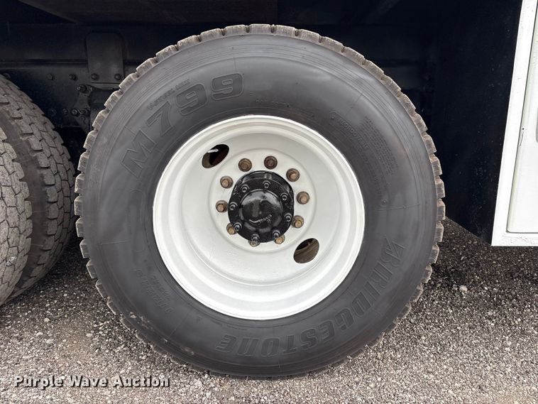 image for item EG9095 2013 Freightliner 114SD crane truck