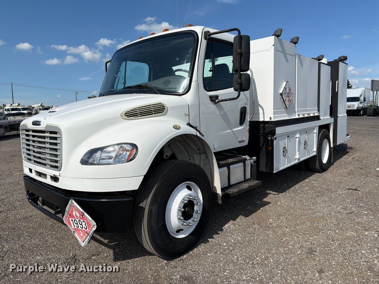 image for item EG9270 2012 Freightliner Business Class M2 fuel / lube truck