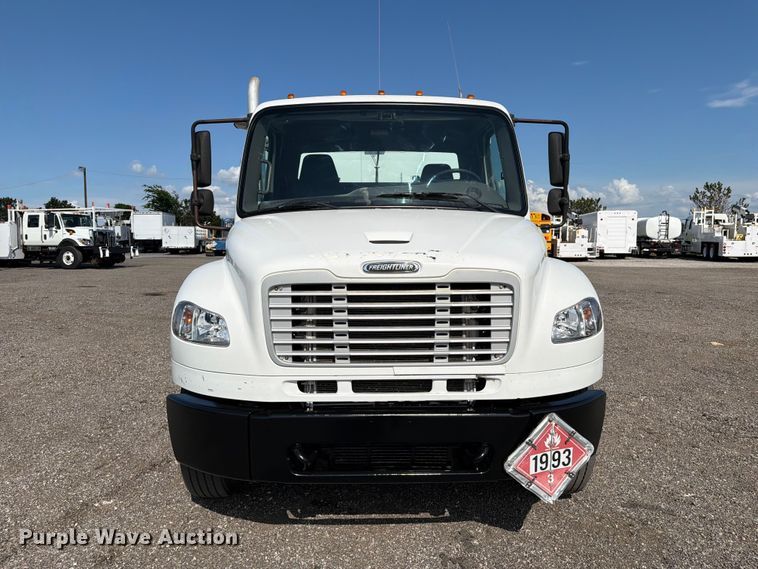 image for item EG9270 2012 Freightliner Business Class M2 fuel / lube truck