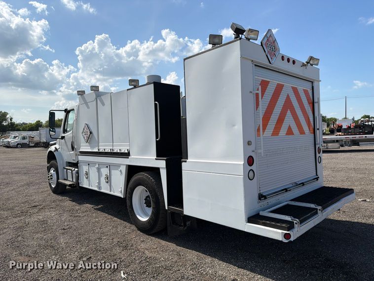 image for item EG9270 2012 Freightliner Business Class M2 fuel / lube truck
