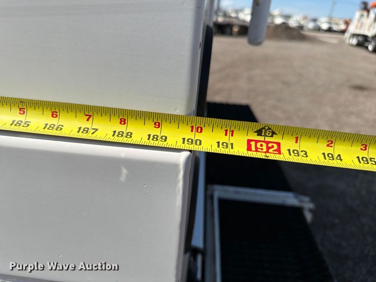 image for item EG9270 2012 Freightliner Business Class M2 fuel / lube truck
