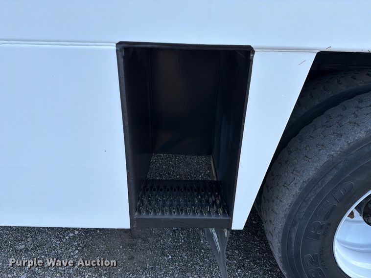 image for item EG9270 2012 Freightliner Business Class M2 fuel / lube truck