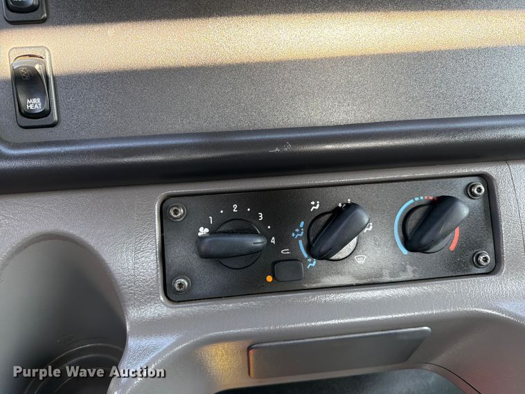 image for item EG9270 2012 Freightliner Business Class M2 fuel / lube truck