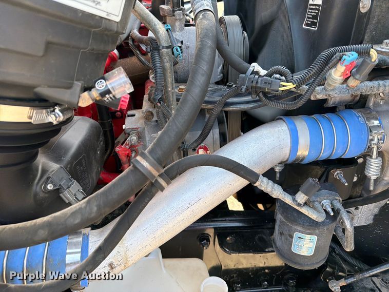 image for item EG9270 2012 Freightliner Business Class M2 fuel / lube truck