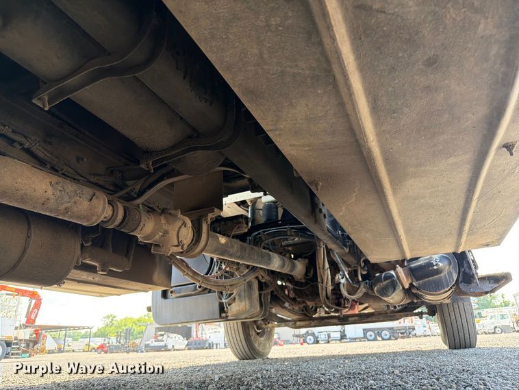image for item EG9270 2012 Freightliner Business Class M2 fuel / lube truck
