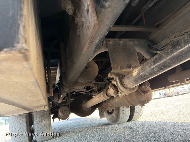 image for item EG9270 2012 Freightliner Business Class M2 fuel / lube truck